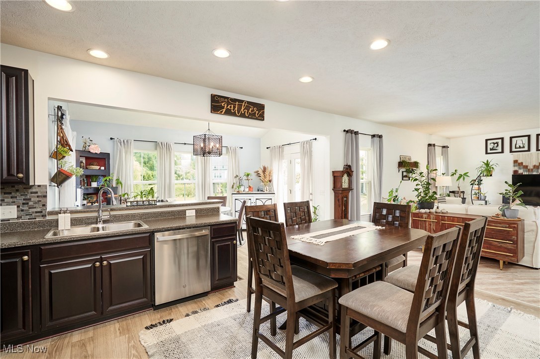 Lakes/Green #2 - Residential