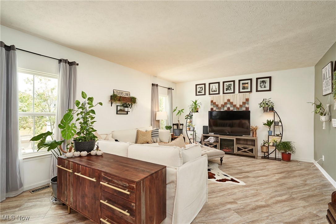 Lakes/Green #2 - Residential