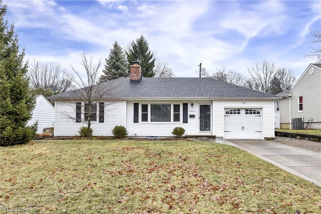Photo of 2481 N Haven Boulevard, Cuyahoga Falls, OH 44223 (MLS # 5191329)