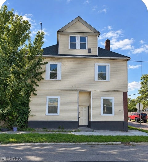 Multifamily For Rent - 3654 E 53rd Street #1<br/> Cleveland, OH 44105