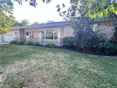 Homes For Sale - 6374 S Cedarwood Road<br/> Lake County, Mentor, OH 44060