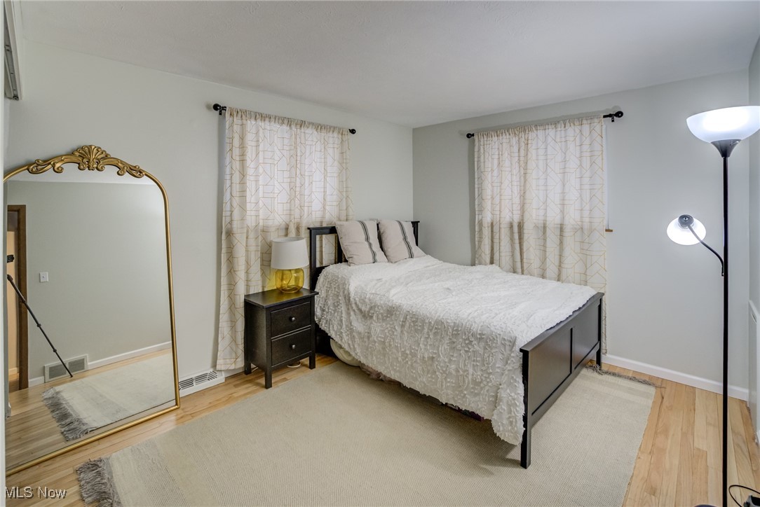 1680 Green Acres Drive, Parma, Ohio image 22