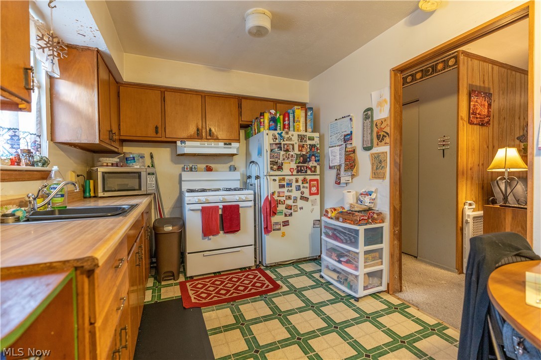 New England Place - Residential