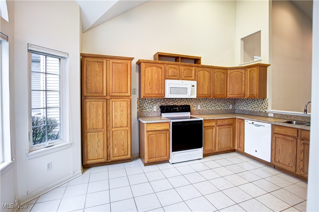 9648 Scottsdale Drive, Broadview Heights, Ohio image 4