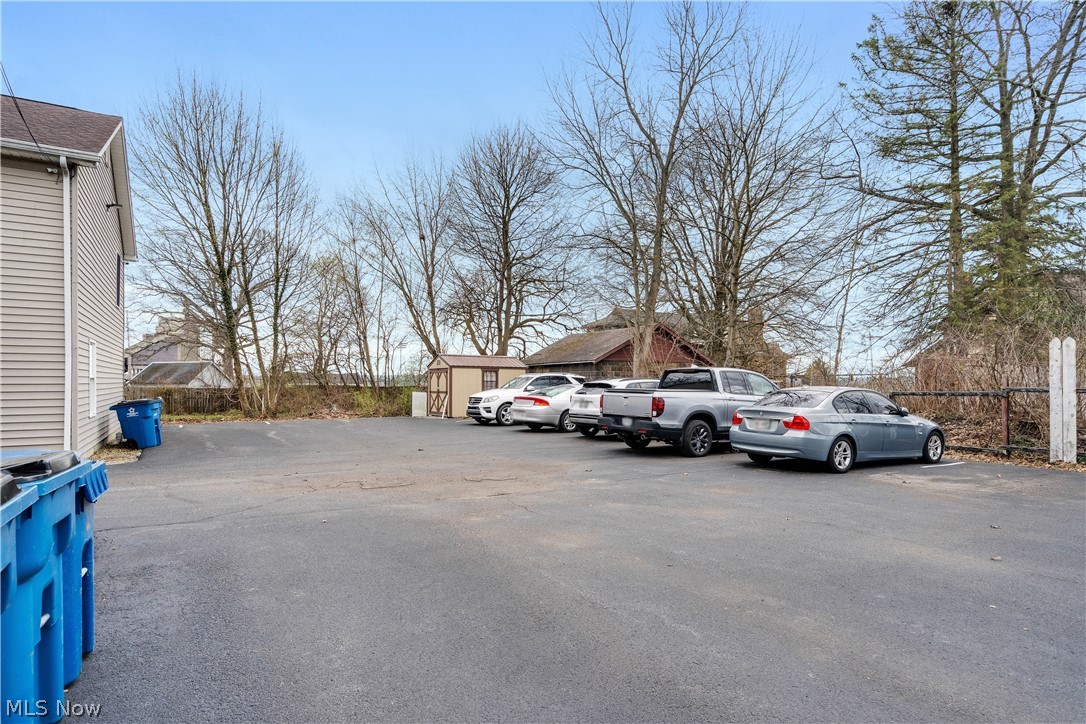 City/Youngstown - Commercial Sale