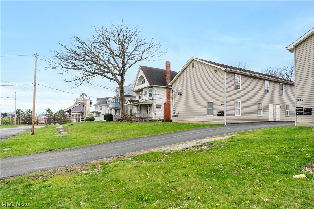 City/Youngstown - Commercial Sale