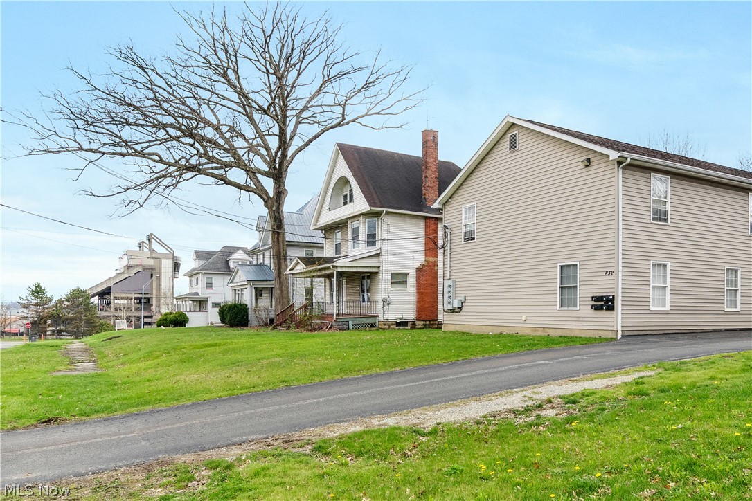 City/Youngstown - Commercial Sale