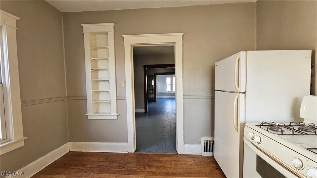 City/Youngstown - Residential Income