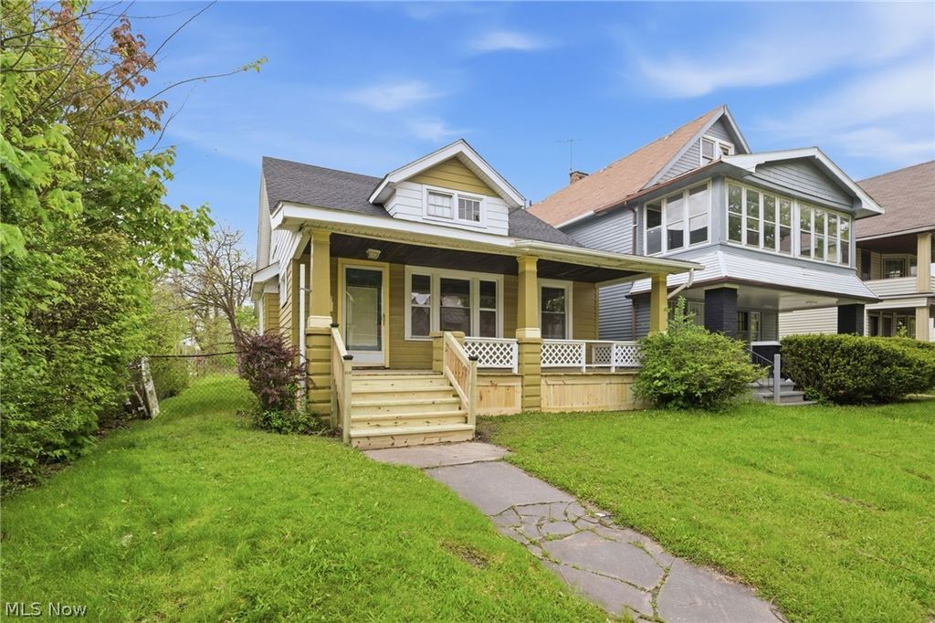 Photo of 3568 E 106th Street, Cleveland, OH 44105 (MLS # 5203603)
