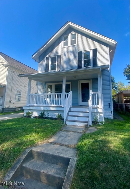 4 Bdr Single Family Colonial in desirable North Akron neighborhood with 2 full newly renovated spacious baths. Convenient location with great access to Cuyahoga Falls shopping and entertainment. Modern, open concept kitchen with breakfast bar and new appliances with vinyl floors throughout home. 2nd floor has 3 bedrooms, 3rd floor has large 4th bedroom with built-in storage and roomy closet. Additional living space in the finished basement would be a great playroom or teen hangout. Sizeable back yard with garage and off-street parking. Tenant pays all utilities. $200 Water Deposit required.