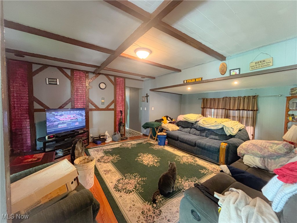 Beloit, Ohio 44609, United States, 2 Bedrooms Bedrooms, ,1 BathroomBathrooms,Residential,Active,231935