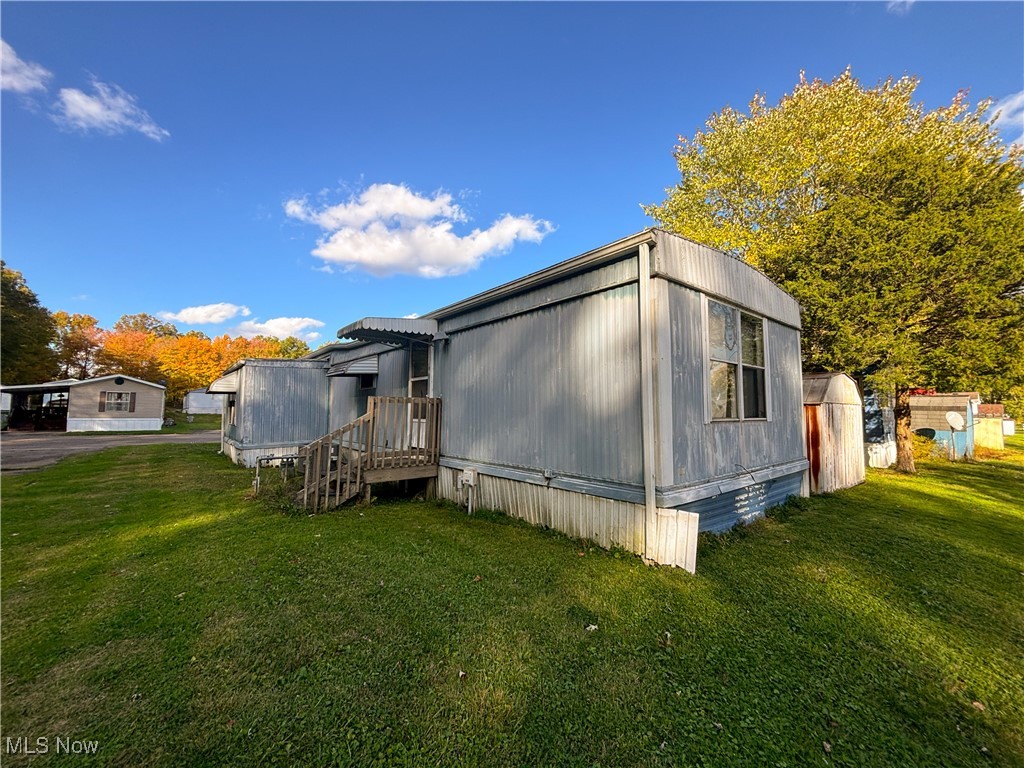 Beloit, Ohio 44609, United States, 2 Bedrooms Bedrooms, ,1 BathroomBathrooms,Residential,Active,231935