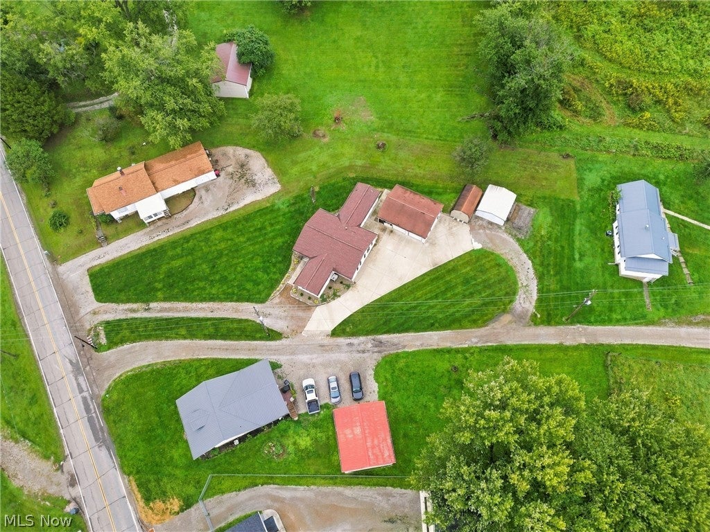 1820 Adamsville Road
