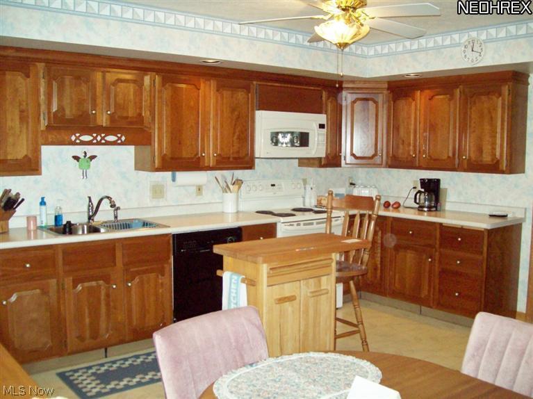 Avalon Trail Condo - Residential