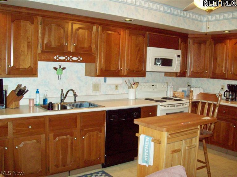 Avalon Trail Condo - Residential