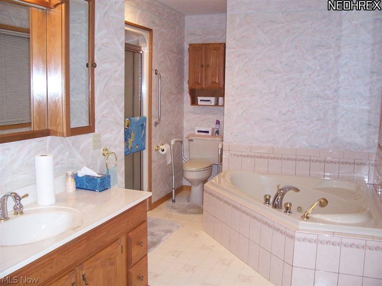 Avalon Trail Condo - Residential