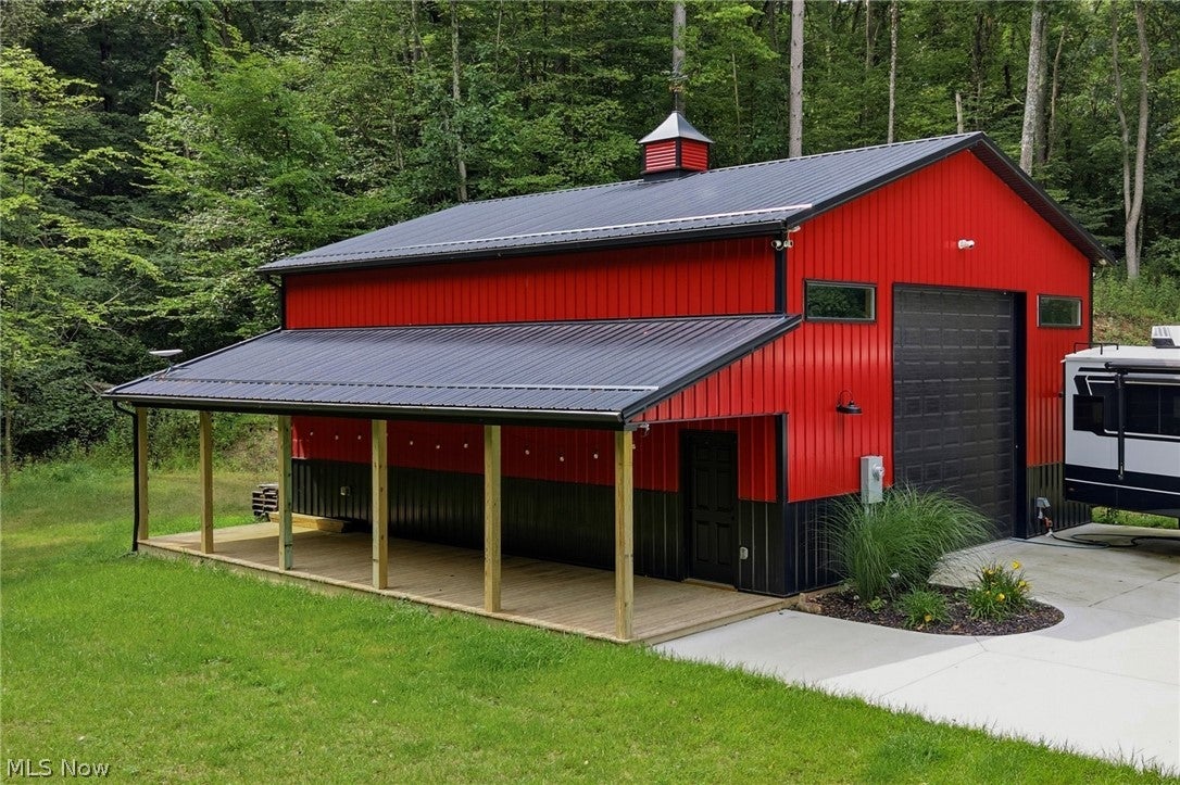 650 Township Road 3292