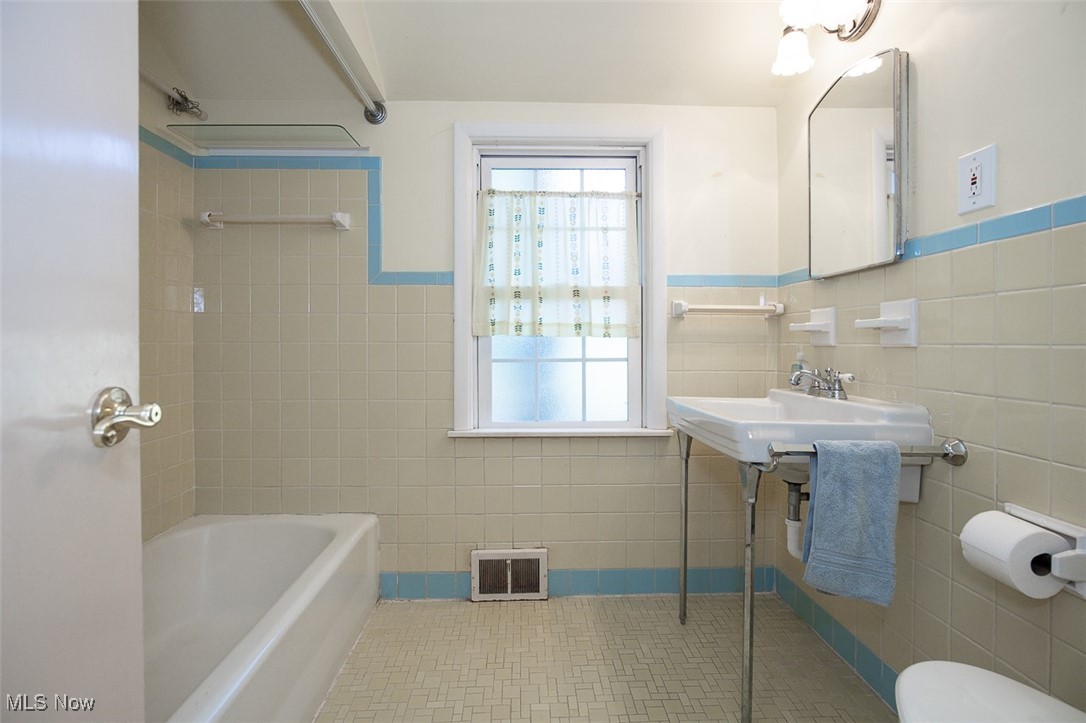 R M Wilkoff & Co Inc Mayfair S - Residential