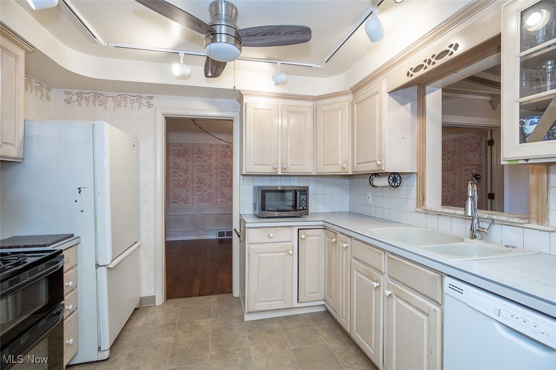 R M Wilkoff & Co Inc Mayfair S - Residential