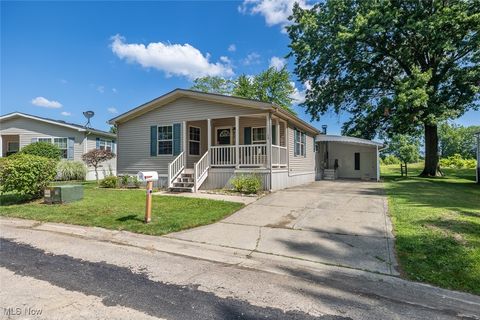 19 Pageant Lane, Olmsted Twp, OH 44138 - #: 5136222