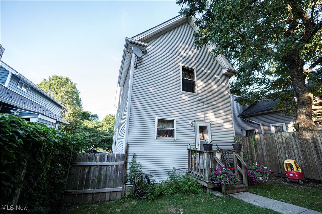 2468 W 7th Street