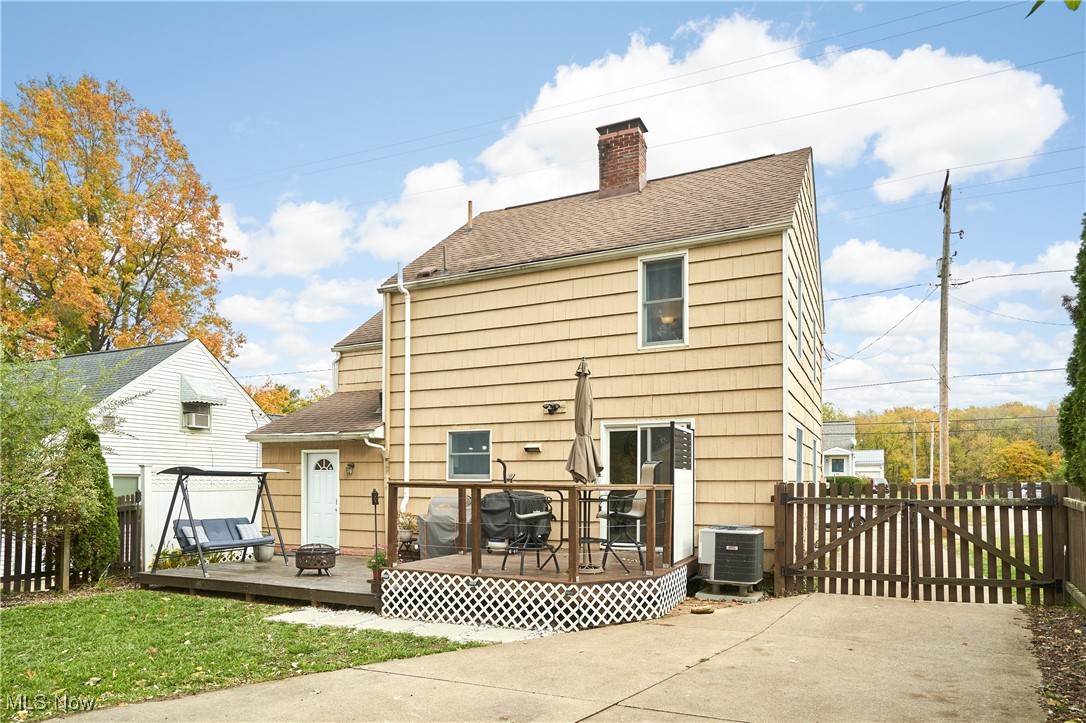 Massillon, Ohio 44646, United States, 3 Bedrooms Bedrooms, ,2 BathroomsBathrooms,Residential,Active,236823