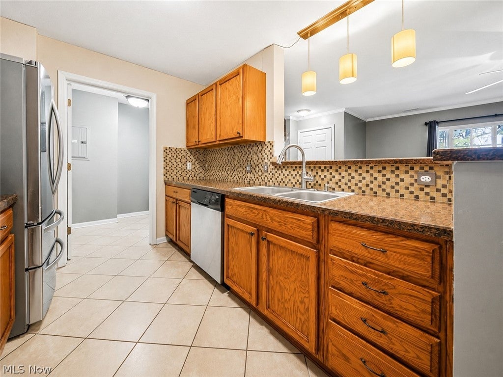 3371 Lenox Village 155
