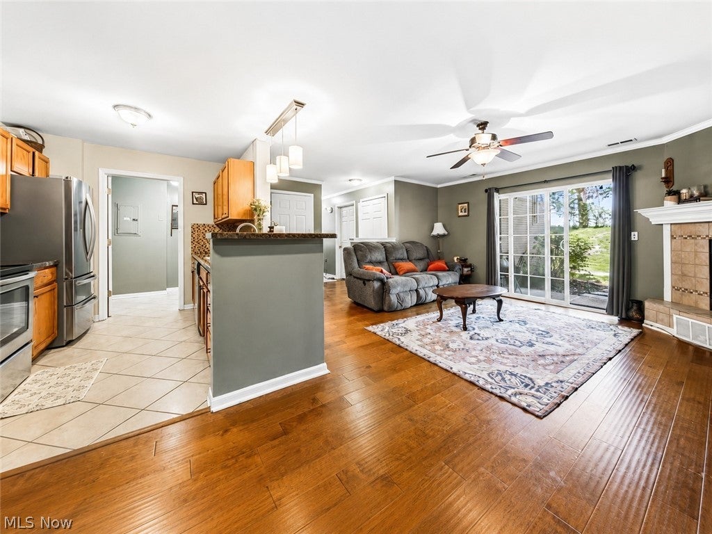 3371 Lenox Village 155