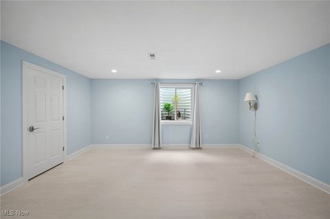 Tiny photo for 85 Brighton Drive, Aurora, OH 44202 (MLS # 5180245)