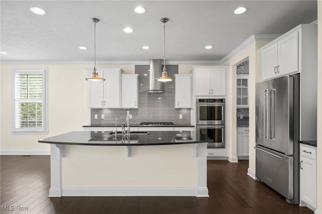 Clubside Manor Condo Ph 35 - Residential