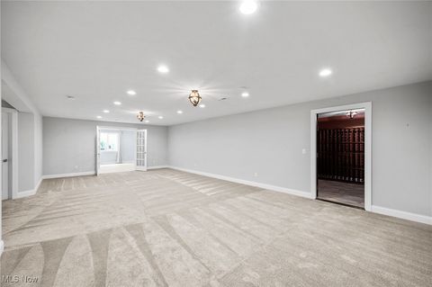 Tiny photo for 85 Brighton Drive, Aurora, OH 44202 (MLS # 5180245)