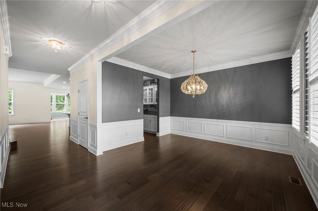 Clubside Manor Condo Ph 35 - Residential