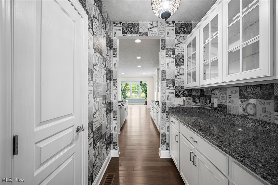 Clubside Manor Condo Ph 35 - Residential