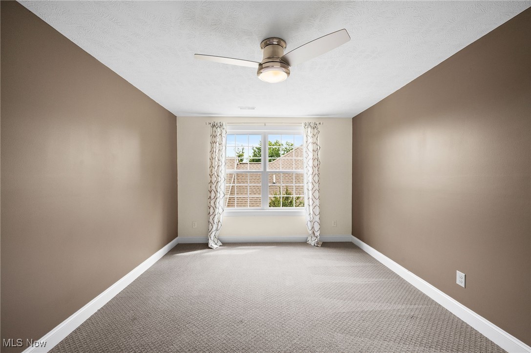 Clubside Manor Condo Ph 35 - Residential