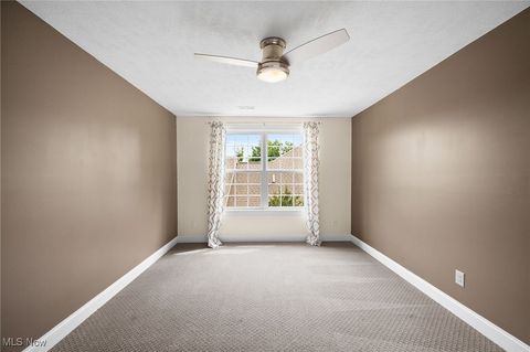 Tiny photo for 85 Brighton Drive, Aurora, OH 44202 (MLS # 5180245)