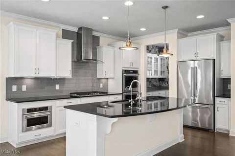 Tiny photo for 85 Brighton Drive, Aurora, OH 44202 (MLS # 5180245)