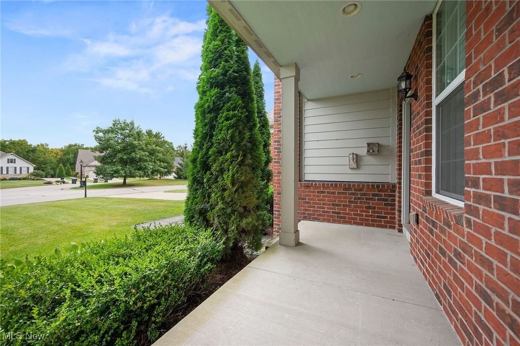 Photo of 85 Brighton Drive, Aurora, OH 44202 (MLS # 5180245)