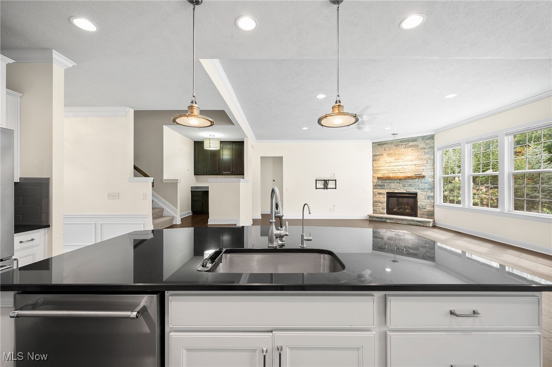 Clubside Manor Condo Ph 35 - Residential