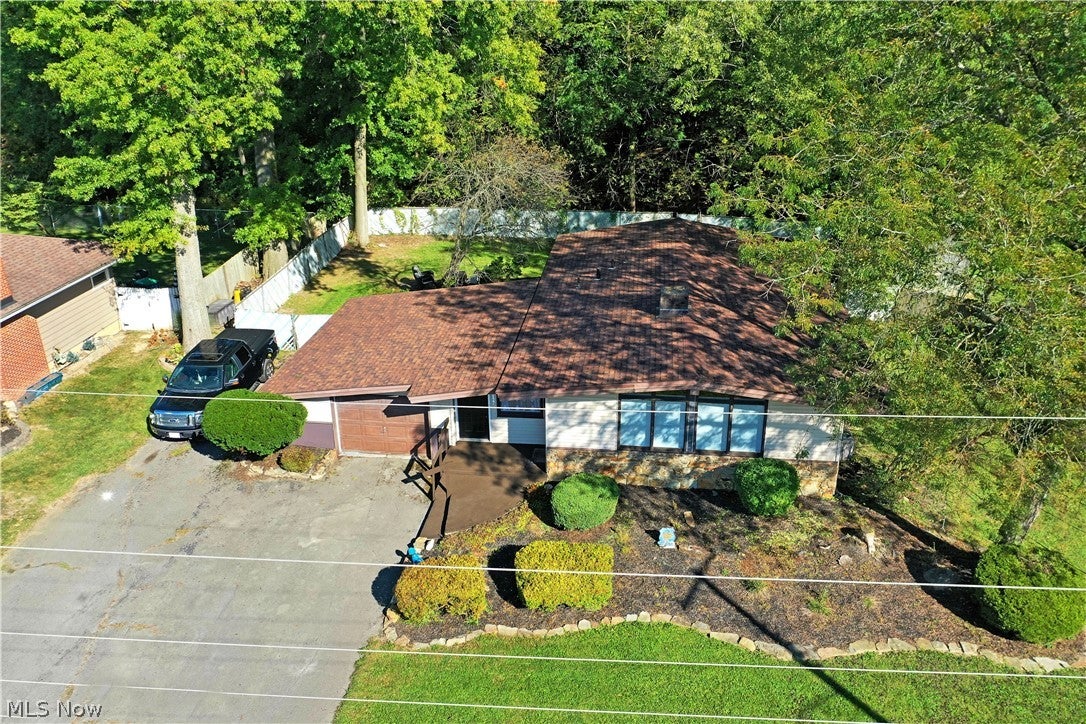 837 Pinecrest Road