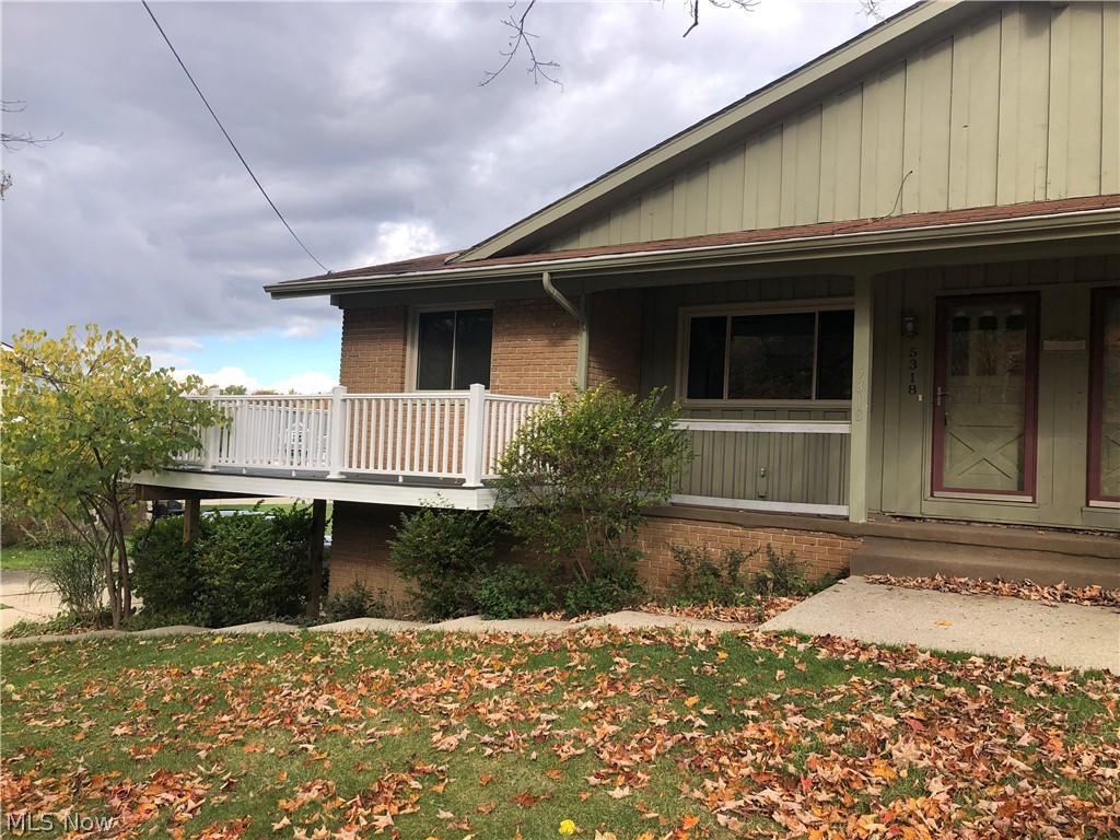 Check out this wonderful single family left side of Duplex with 3 Bedrooms, 2 full Bathrooms, Kitchen, Dining Room, Living Room, Family/Recreation Room, Laundry Room and a two car attached Garage with remote opener. Nothing is shared - private address, drive, garage, home and deck. All Appliances included. Very spacious and well maintained Duplex with a Covered Patio and a Front Porch on a quiet dead-end street conveniently located just minutes from I77, I71, I271, Ohio Turnpike, Metroparks, Golf Courses, Hunt Club and Stables. Owner provides lawn cutting and landscaping maintenance. Enjoy the sunset every night from your front porch. Excellent work from home environment.
Owner will be replacing roof in Spring as well as removing the backyard shed. Enjoy the sunset every night from your front porch. Excellent work from home environment.