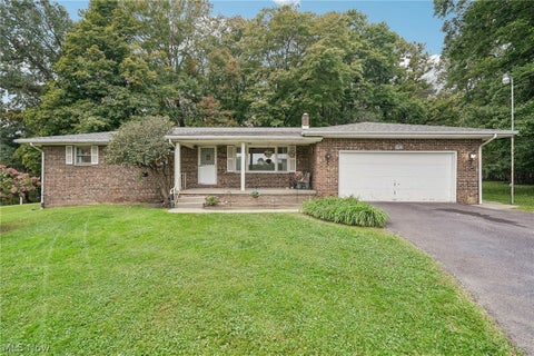 Homes For Sale - 13422 Youngstown Pittsburgh Road<br/> Petersburg, OH 44454