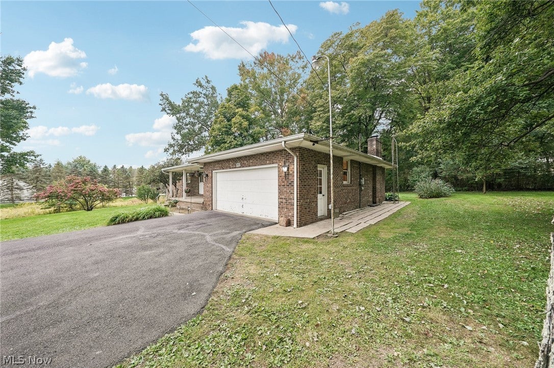 13422 Youngstown Pittsburgh Road