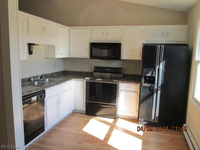 Creekside Village - Residential