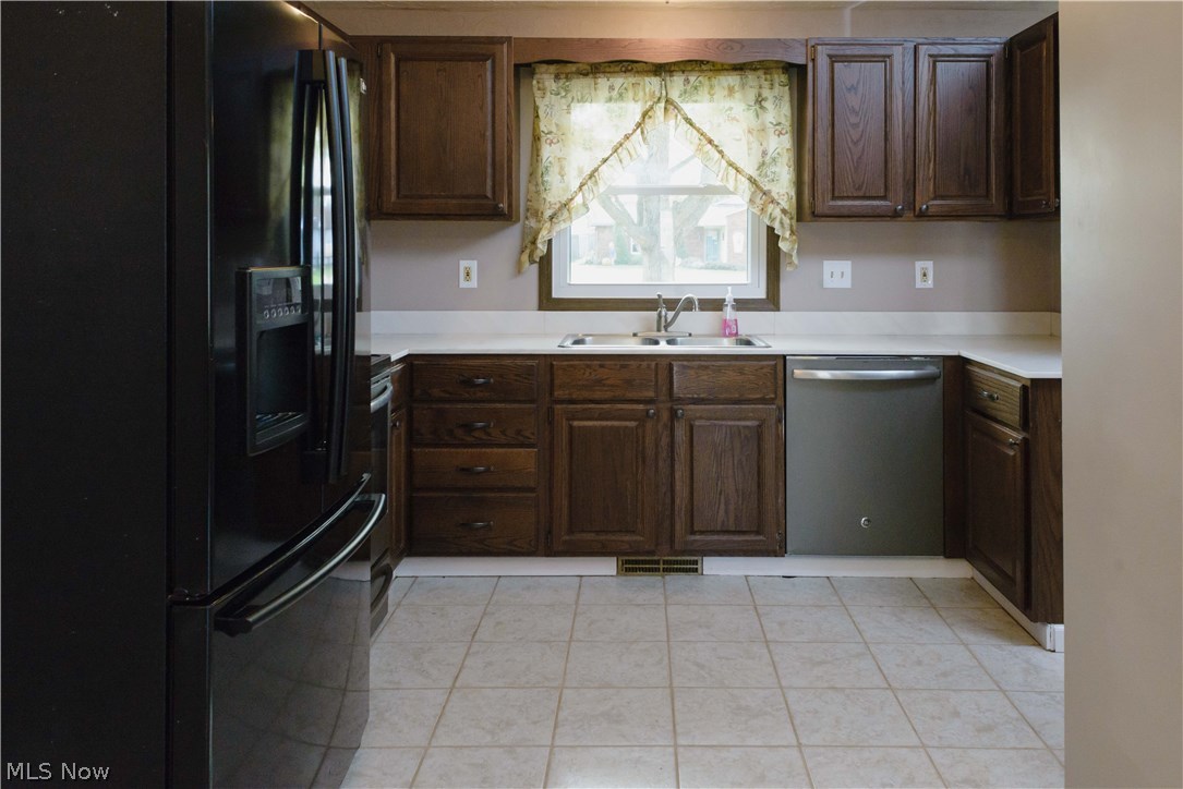 Williamsburg Heights 06 - Residential