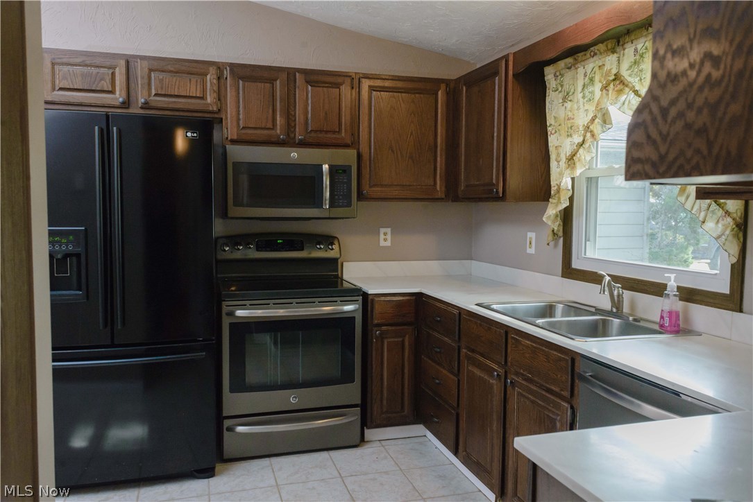 Williamsburg Heights 06 - Residential