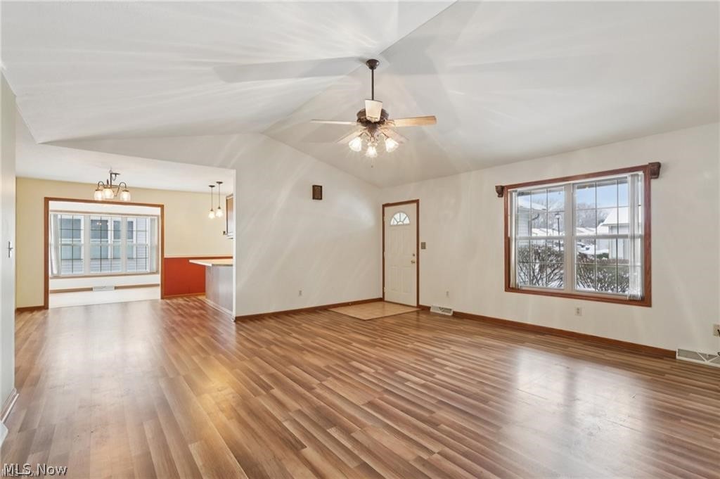 Roberto Place Condo - Residential