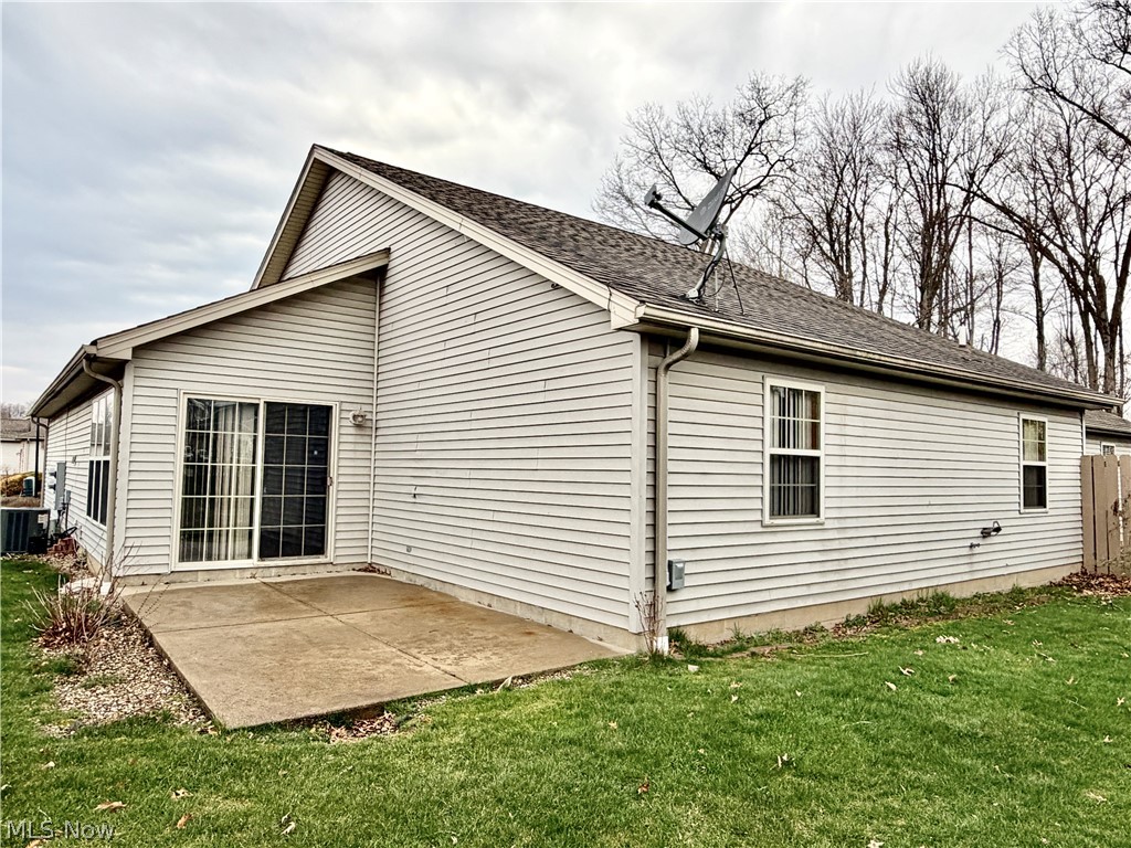 Roberto Place Condo - Residential