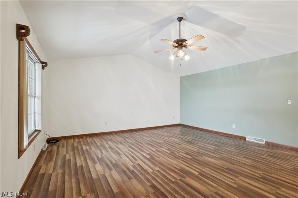 Roberto Place Condo - Residential