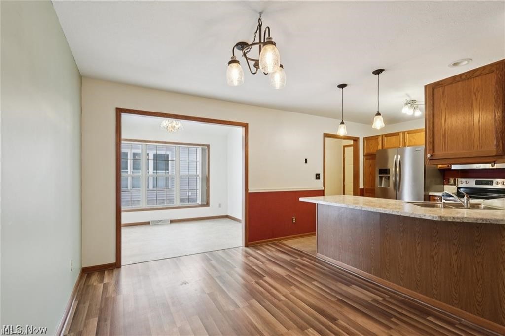 Roberto Place Condo - Residential