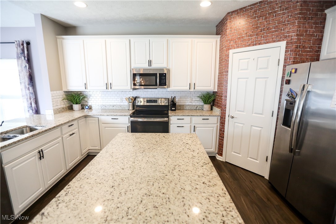 37351 Golden Eagle Drive, North Ridgeville, Ohio image 11